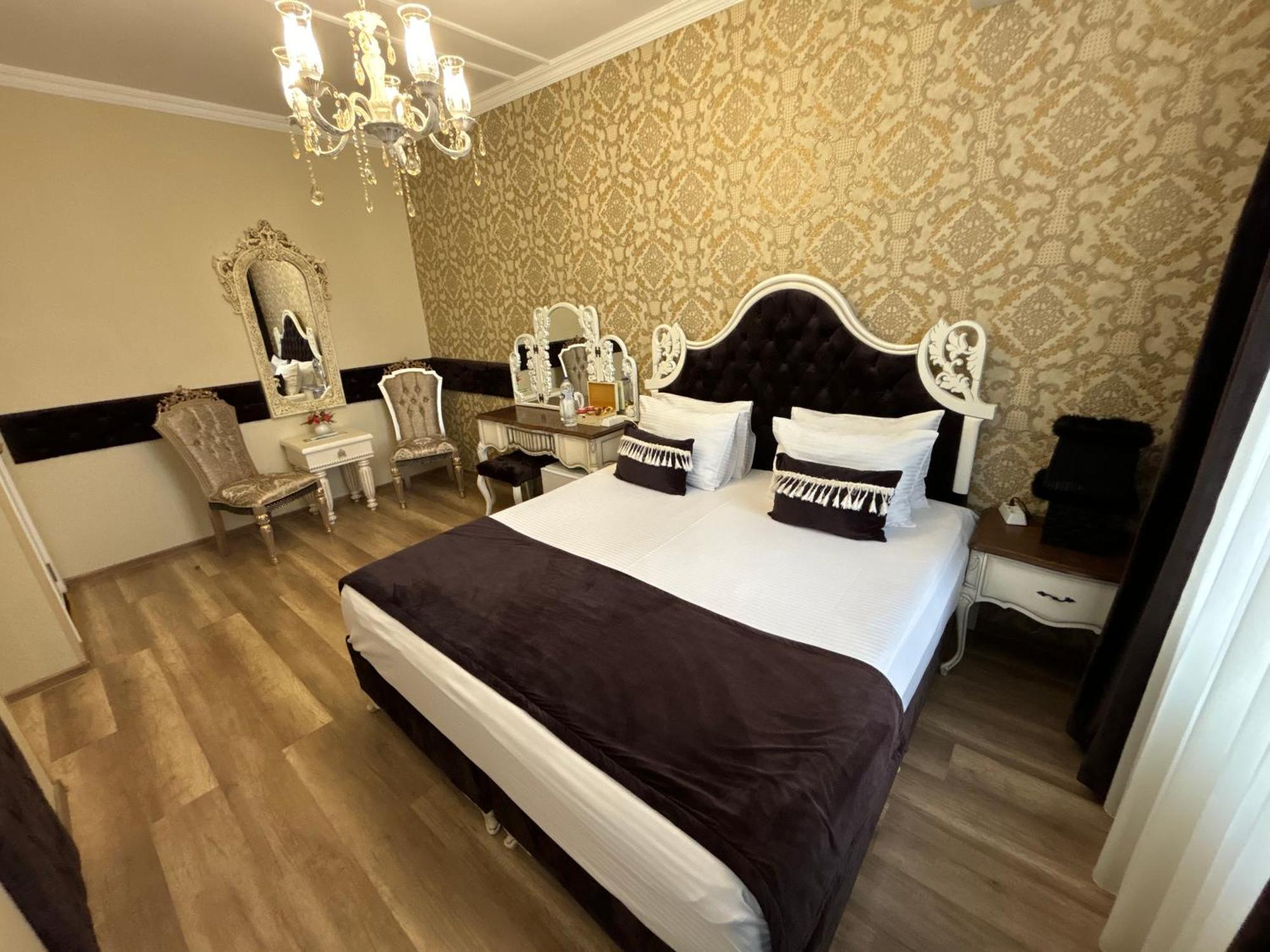 Otantik Shumen Hotel Eksteriør billede