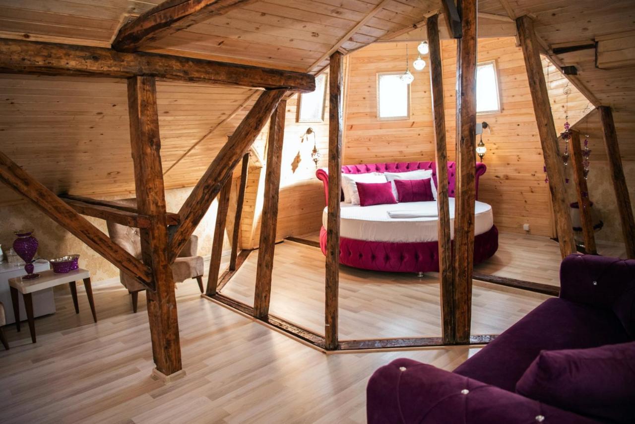 Otantik Shumen Hotel Eksteriør billede